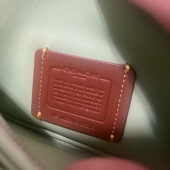 Coach Pillow Tabby 20 Shoulder Bag - Picture 15 of 15